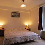 Le Pont Du Roy Bed & Breakfast