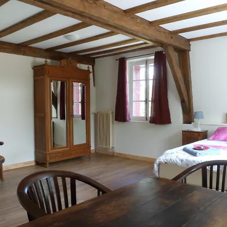 Le Pont Du Roy 베세-에-생타나스타시